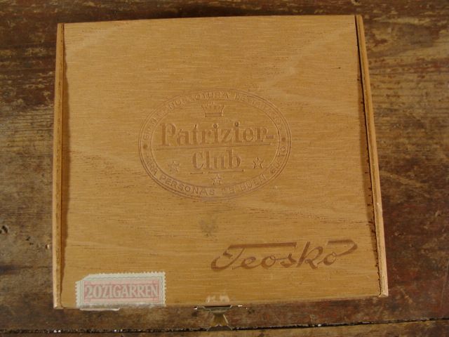 Sikari- laatikko, Patrizier club