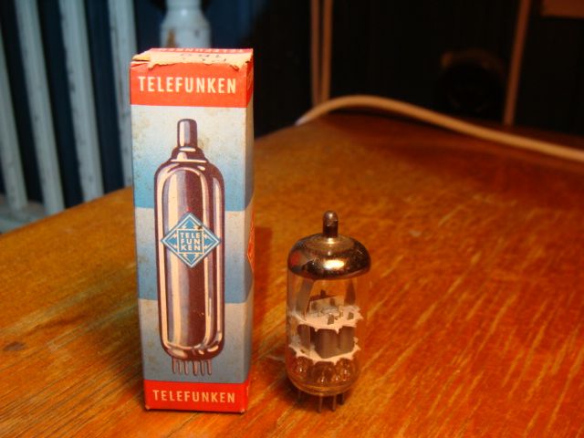 Telefunken PCC 189, Vacuum tube